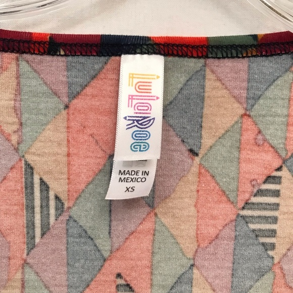 LuLaRoe Women’s Classic Tee Top Size XS - Picture 4 of 5